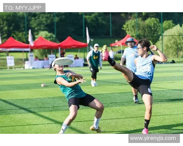 飞盘竞技的魅力：深入解析北京飞盘队的默契配合与战术策略