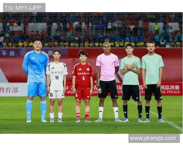 热苏斯的崛起之路：从青涩少年到足球场上的闪耀明星