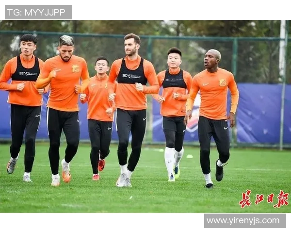 绿城与卓尔激战正酣比分悬念迭起引发球迷热议